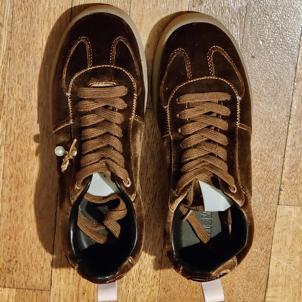 Women's Steve Madden Brown Velvet Sneakers, Size 8 1/2